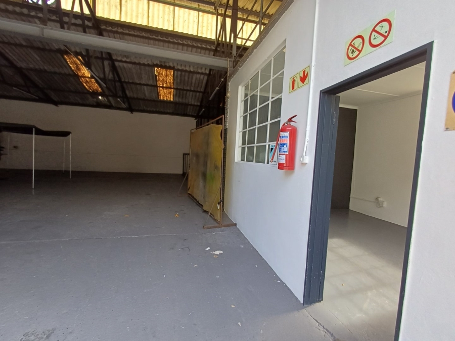 To Let commercial Property for Rent in Montague Gardens Western Cape